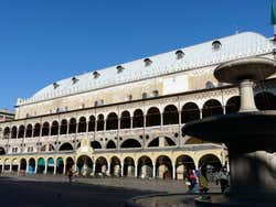 Padova: Piazza delle Erbe