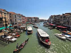 Vaporetto dal Ponte di Rialto
